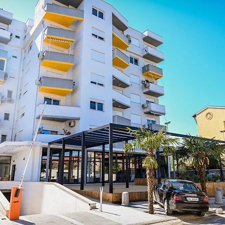New Central Apartment Shkoder Bagian luar foto