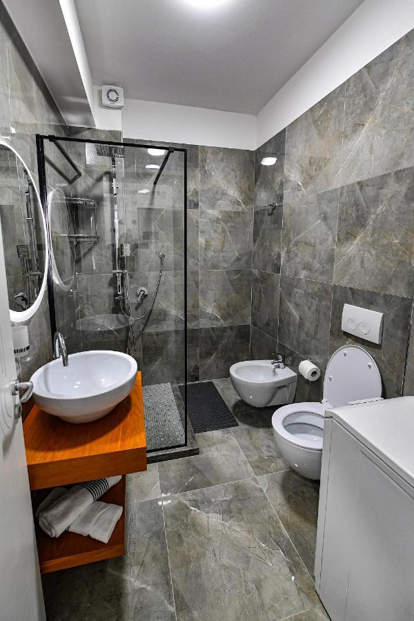 New Central Apartment Shkoder Bagian luar foto