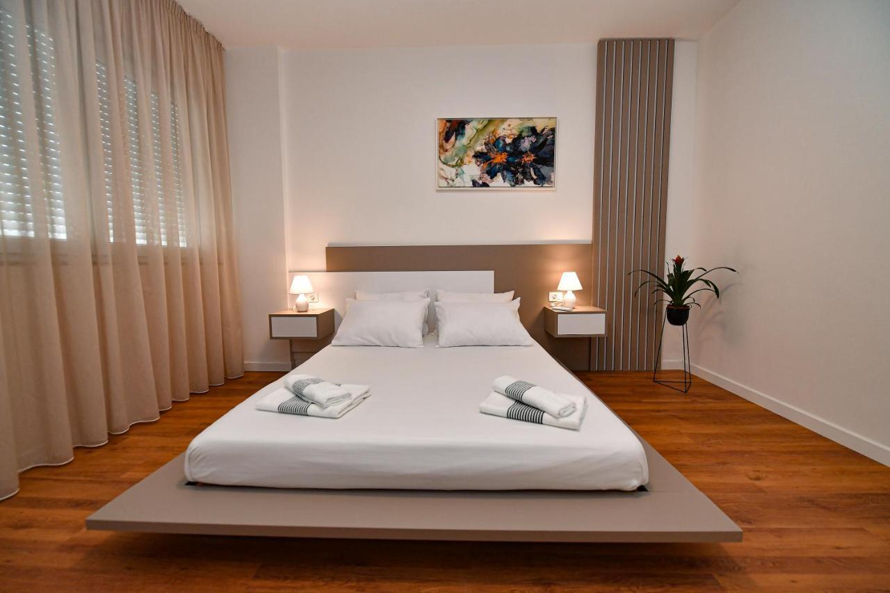 New Central Apartment Shkoder Bagian luar foto