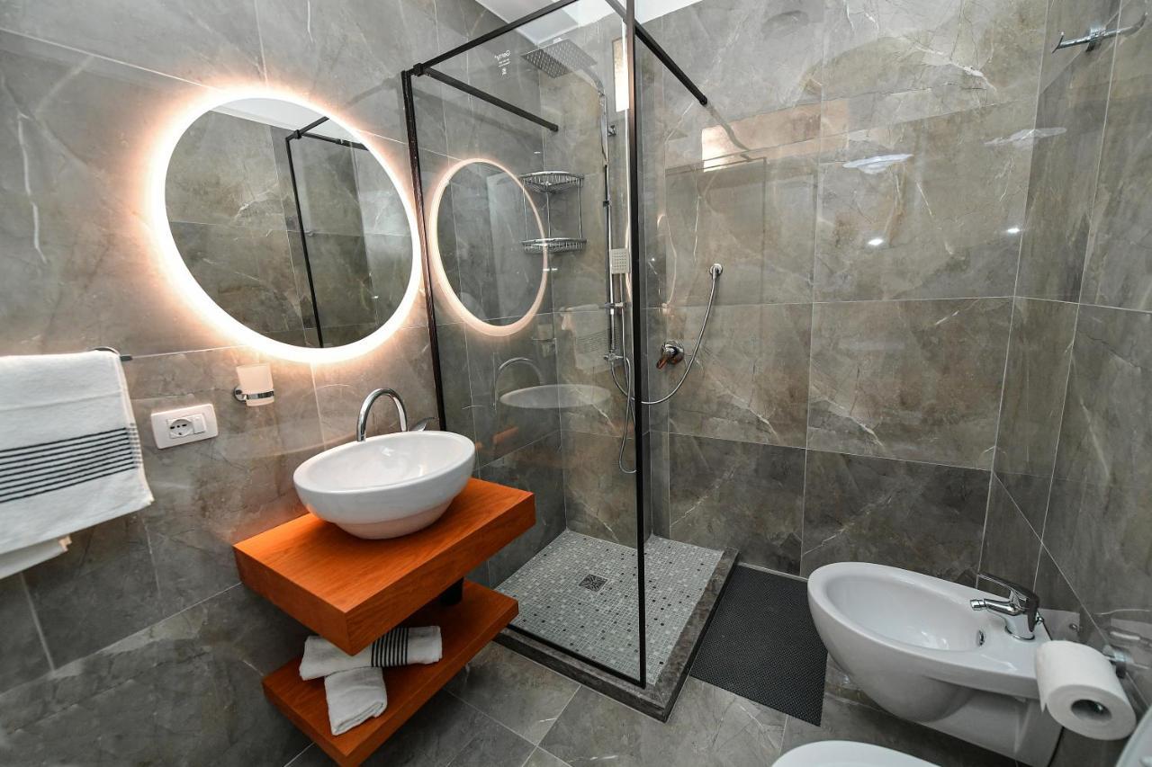 New Central Apartment Shkoder Bagian luar foto