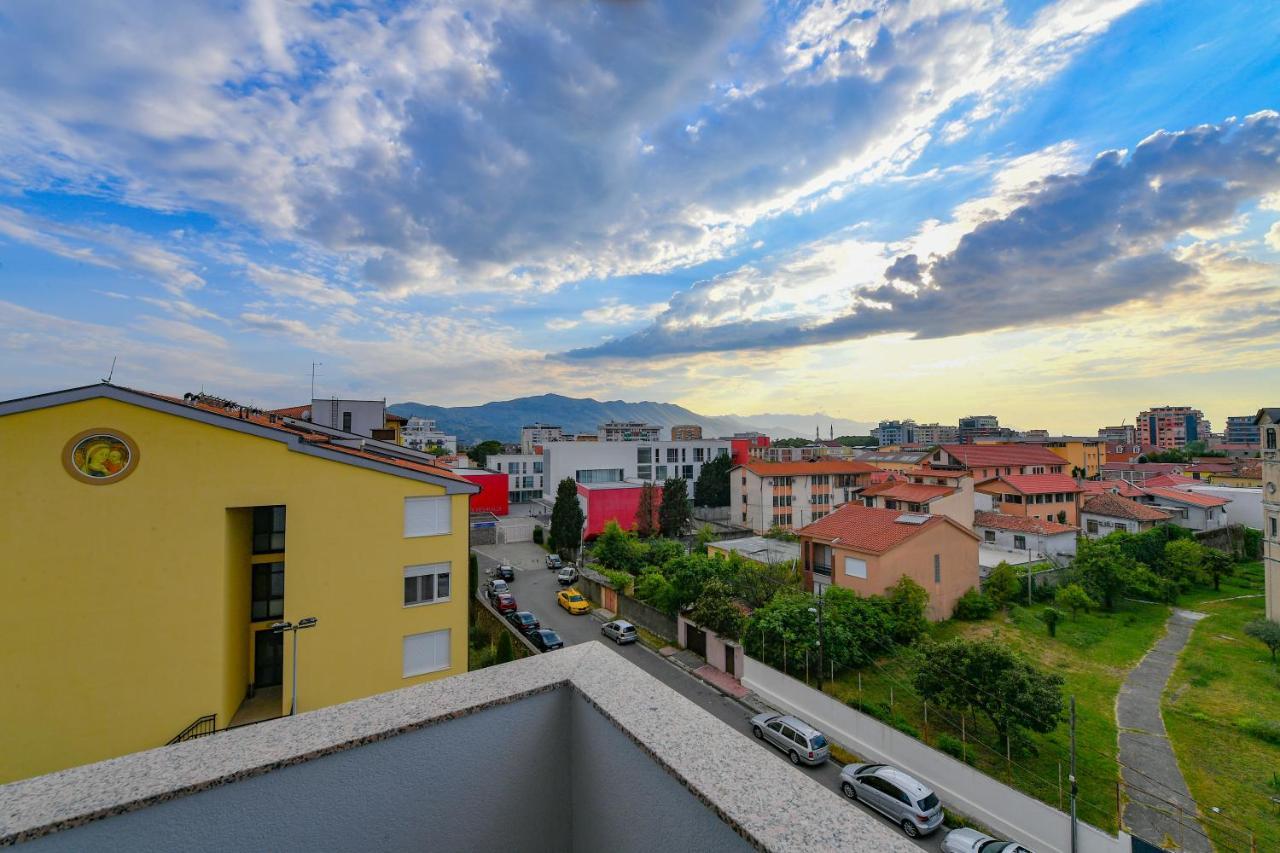 New Central Apartment Shkoder Bagian luar foto