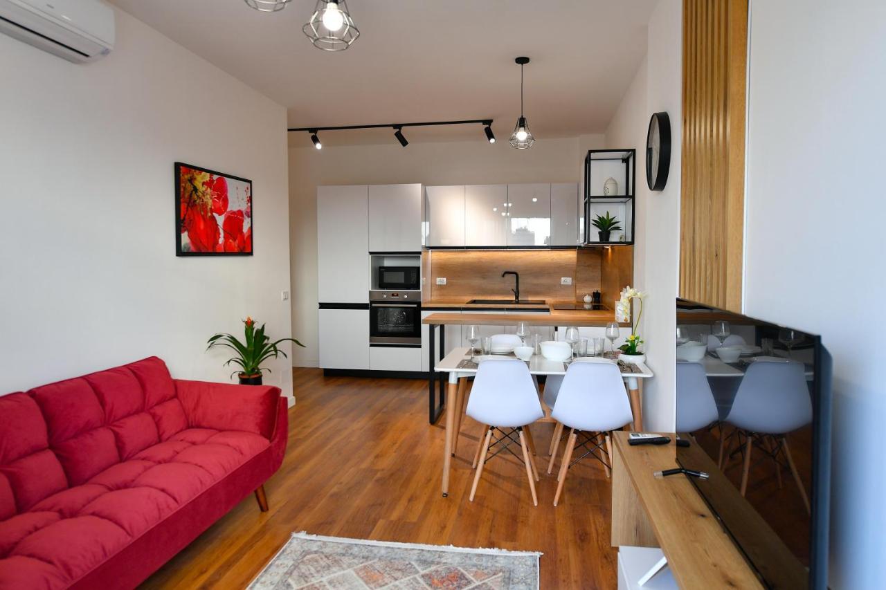 New Central Apartment Shkoder Bagian luar foto