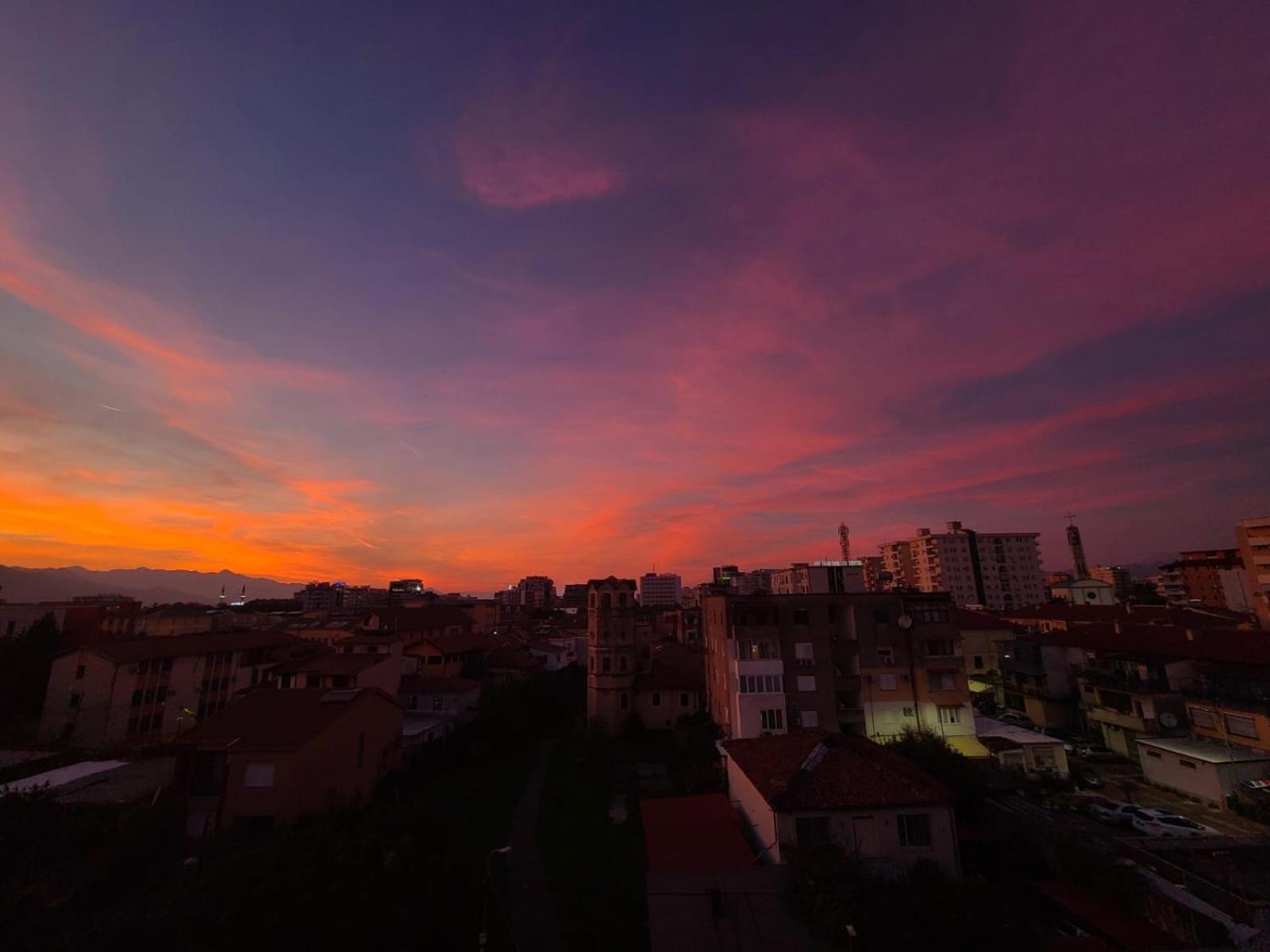 New Central Apartment Shkoder Bagian luar foto